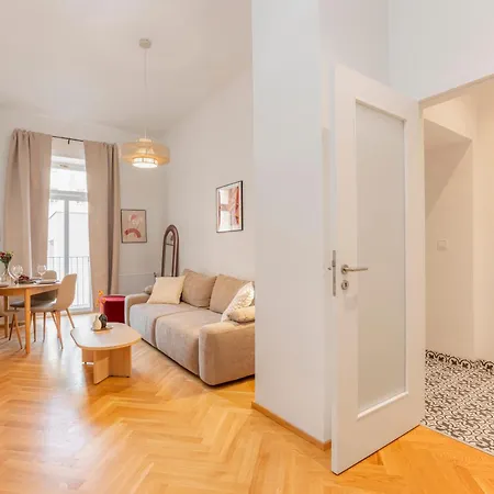 Visit Oomph アパート プラハ