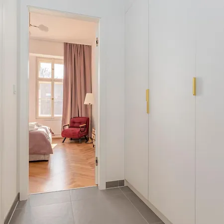 Visit Oomph アパート プラハ