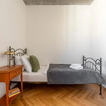 アパート Visit Oomph