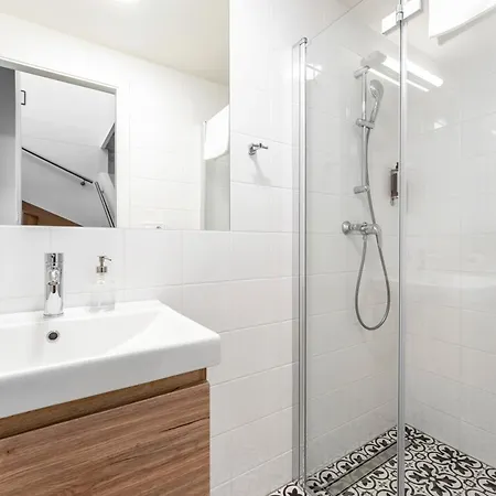 Visit Oomph Апартаменты Прага