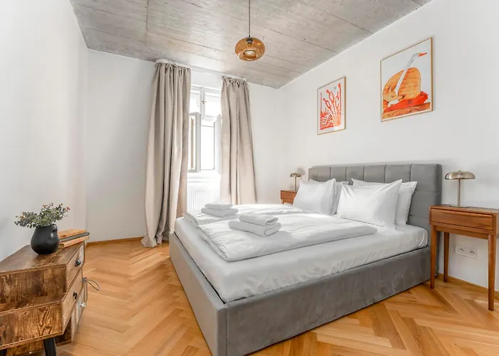 Visit Oomph * Prag